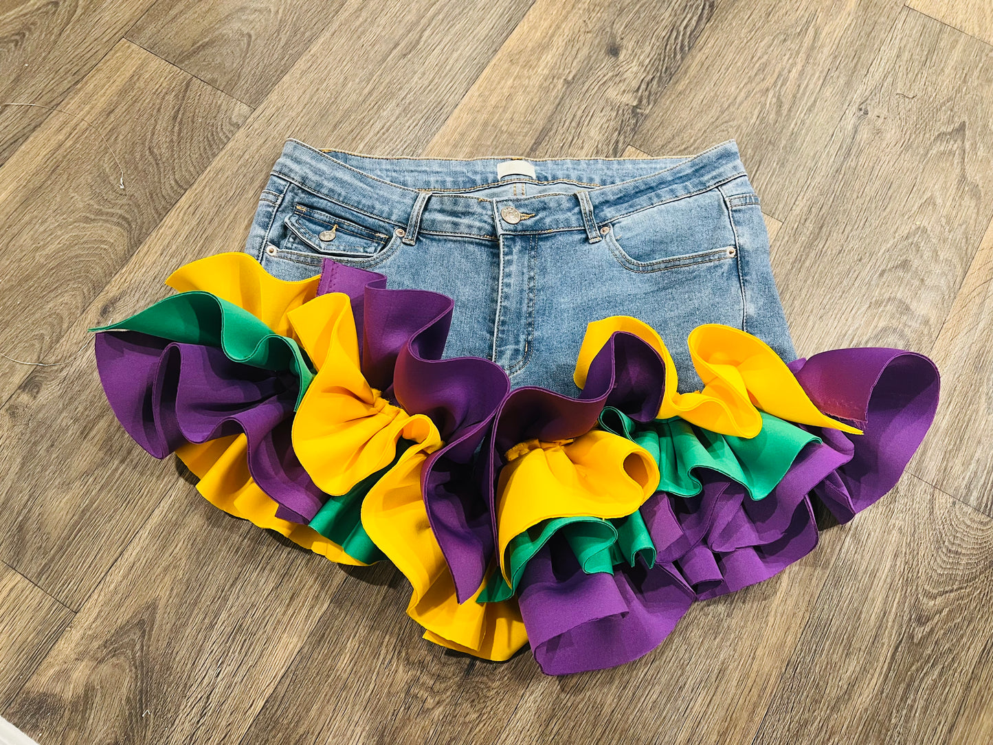 Lundi Gras Ruffle shorts